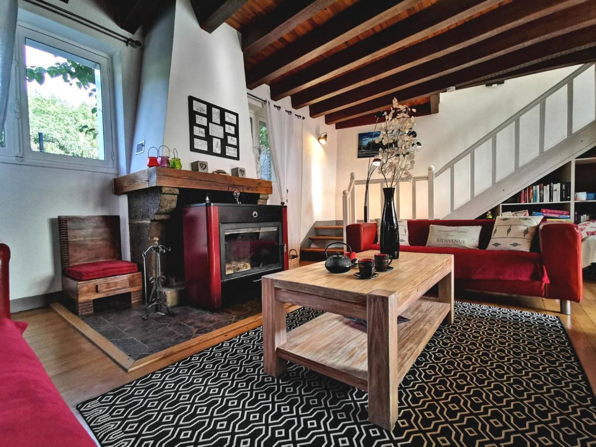 Grande Maison Au Coeur D'Un Village Historique Avec Terrasse Et Wifi Inclus - Fr-1-582-308 Saint-Vidal المظهر الخارجي الصورة
