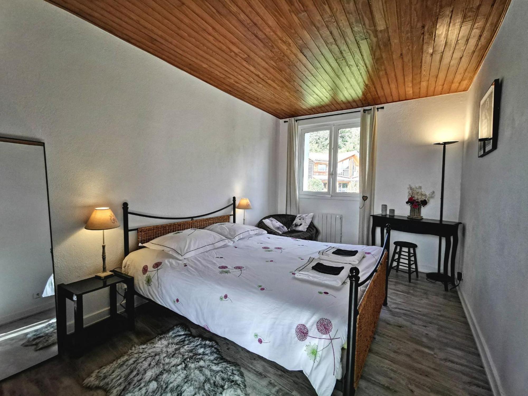Grande Maison Au Coeur D'Un Village Historique Avec Terrasse Et Wifi Inclus - Fr-1-582-308 Saint-Vidal المظهر الخارجي الصورة