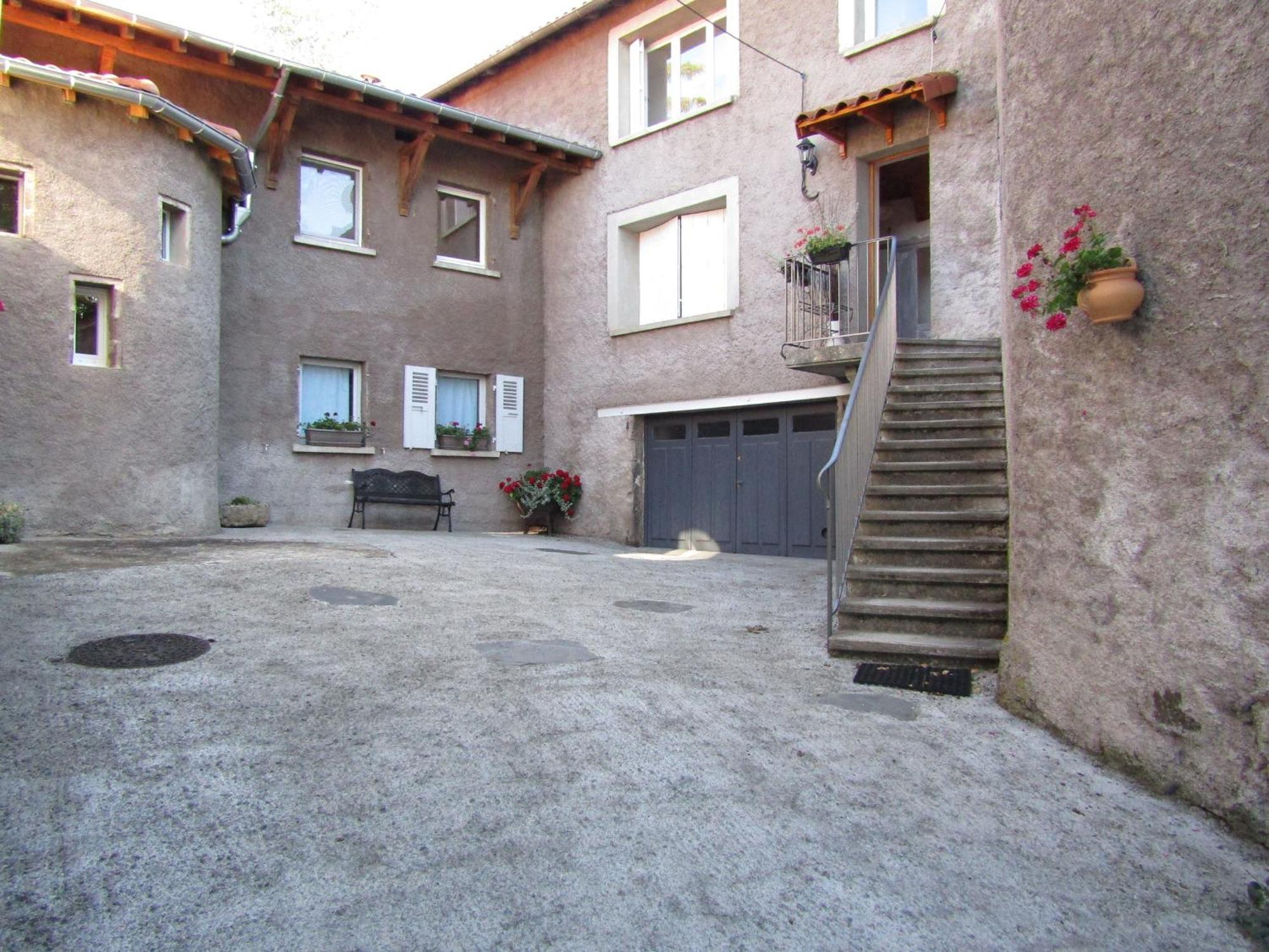 Grande Maison Au Coeur D'Un Village Historique Avec Terrasse Et Wifi Inclus - Fr-1-582-308 Saint-Vidal المظهر الخارجي الصورة